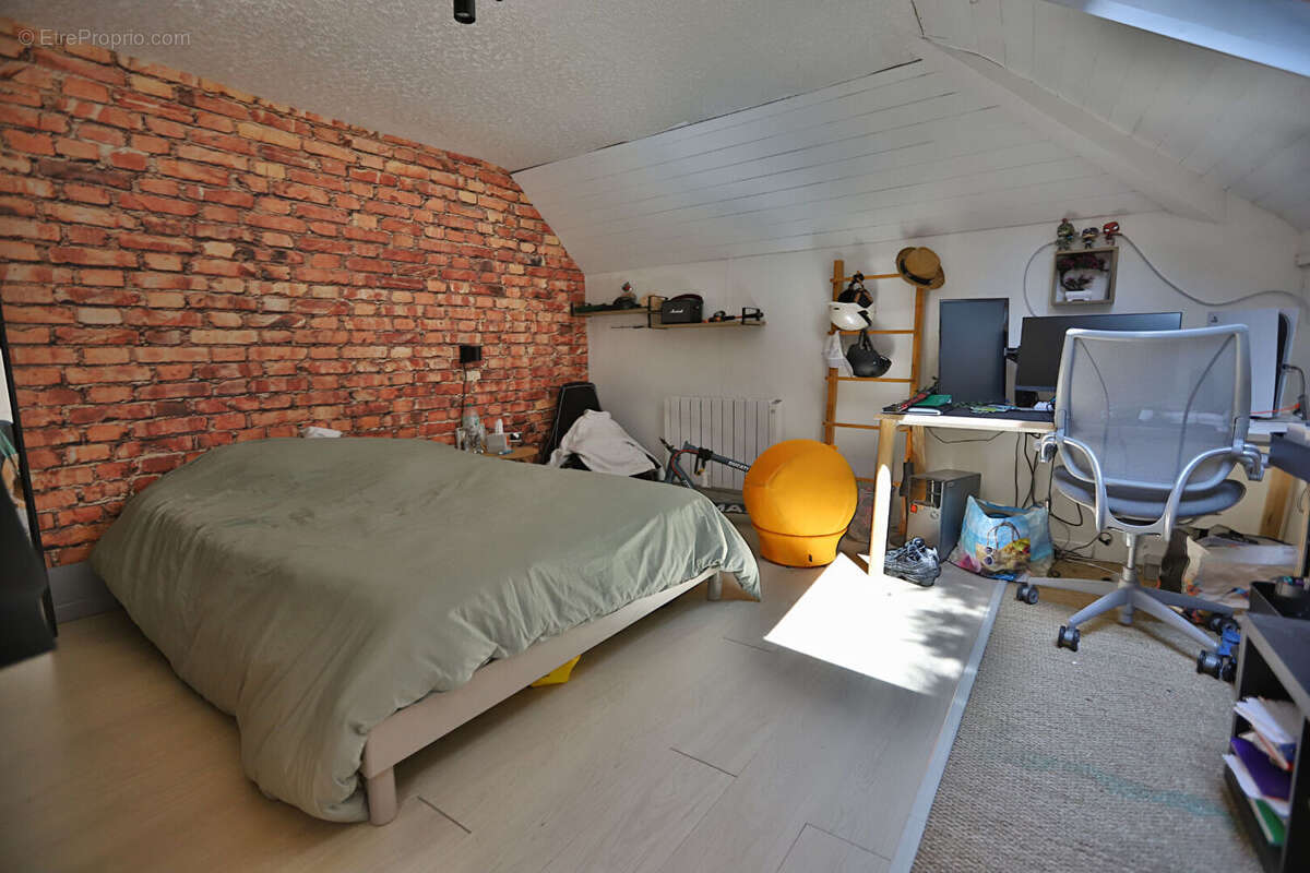 Maison à BAZAINVILLE