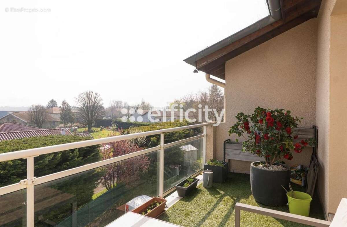 Appartement à VALENCIN