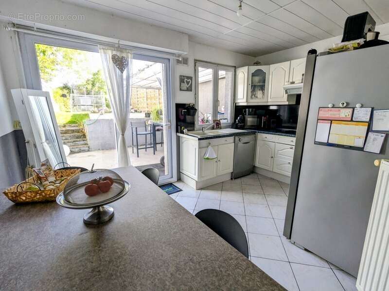 Maison à NEUVILLE-EN-FERRAIN