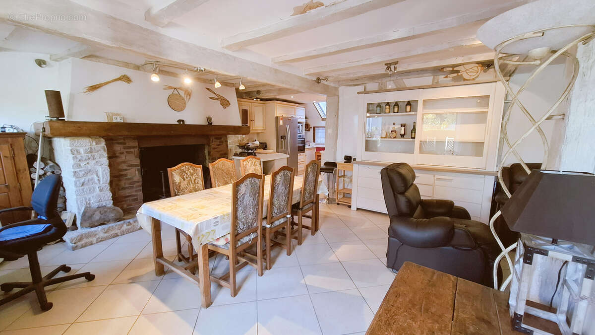 Maison à LUSIGNY-SUR-BARSE