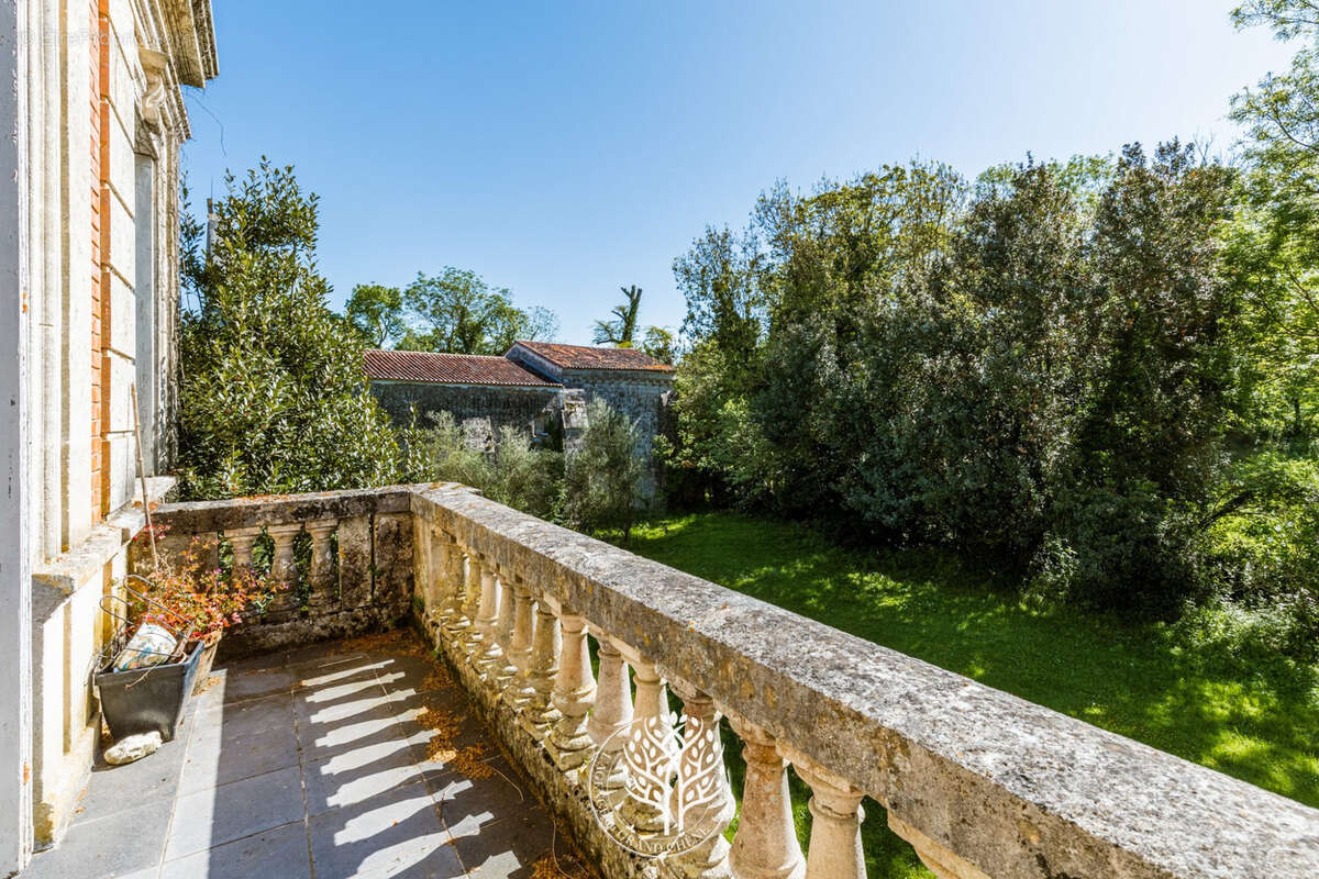 Maison à LUSSANT