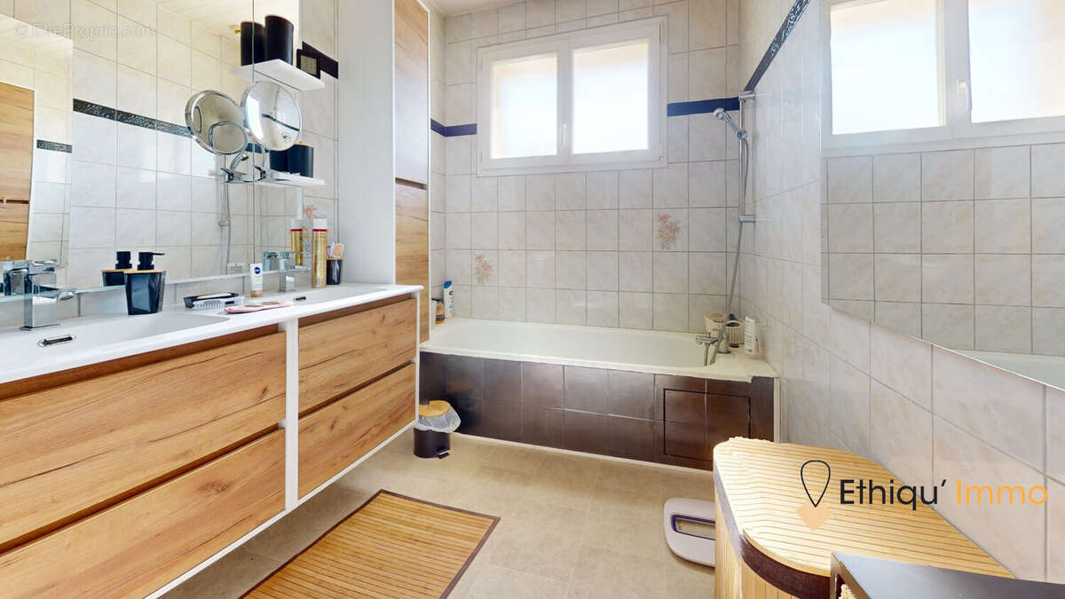 Maison 80 m² à Saint-Lye  - photo 2