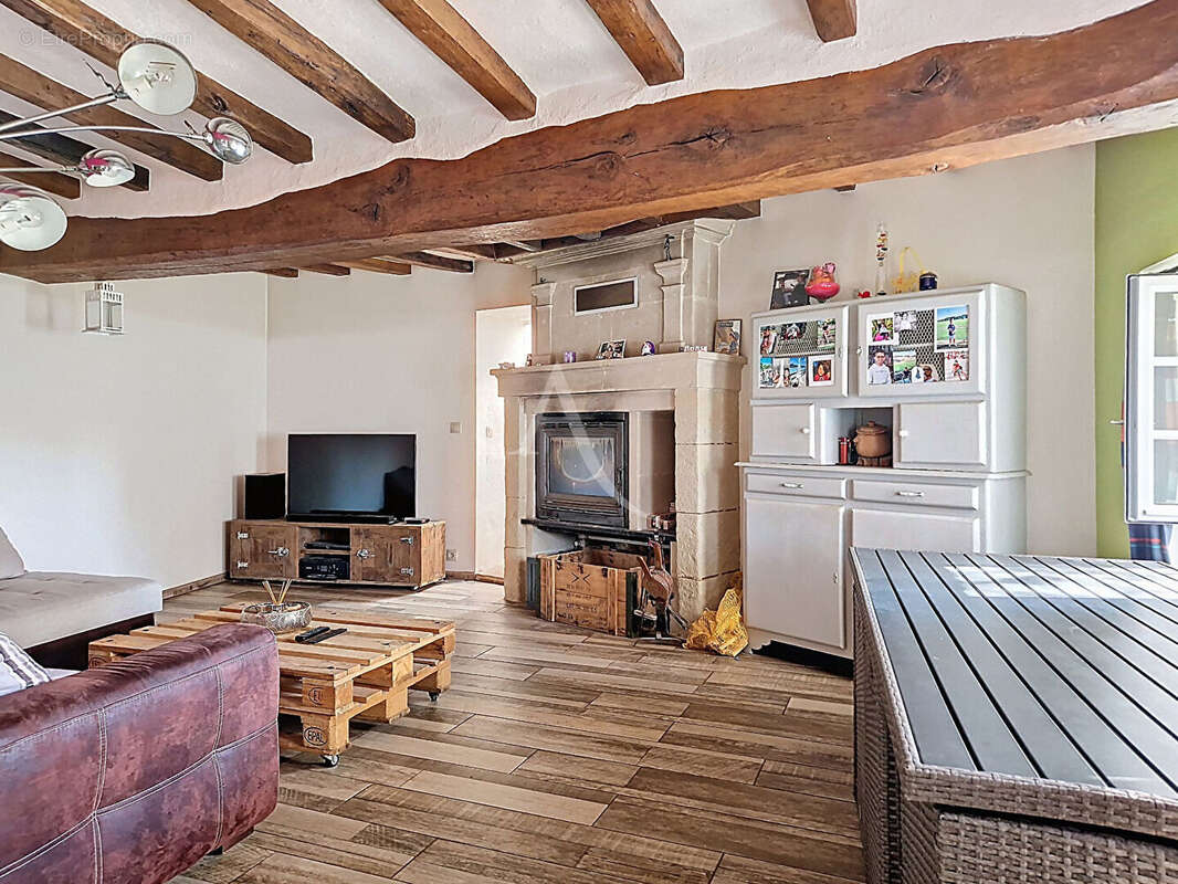 Maison à DOUE-LA-FONTAINE