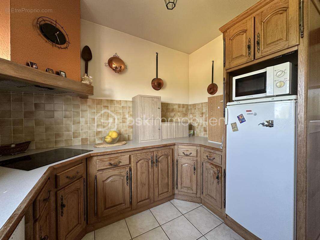 En exclusivité maison de 116 m2 5 pièces, terrain de 2530 m2  dans un endroit proche de PAU - photo 5