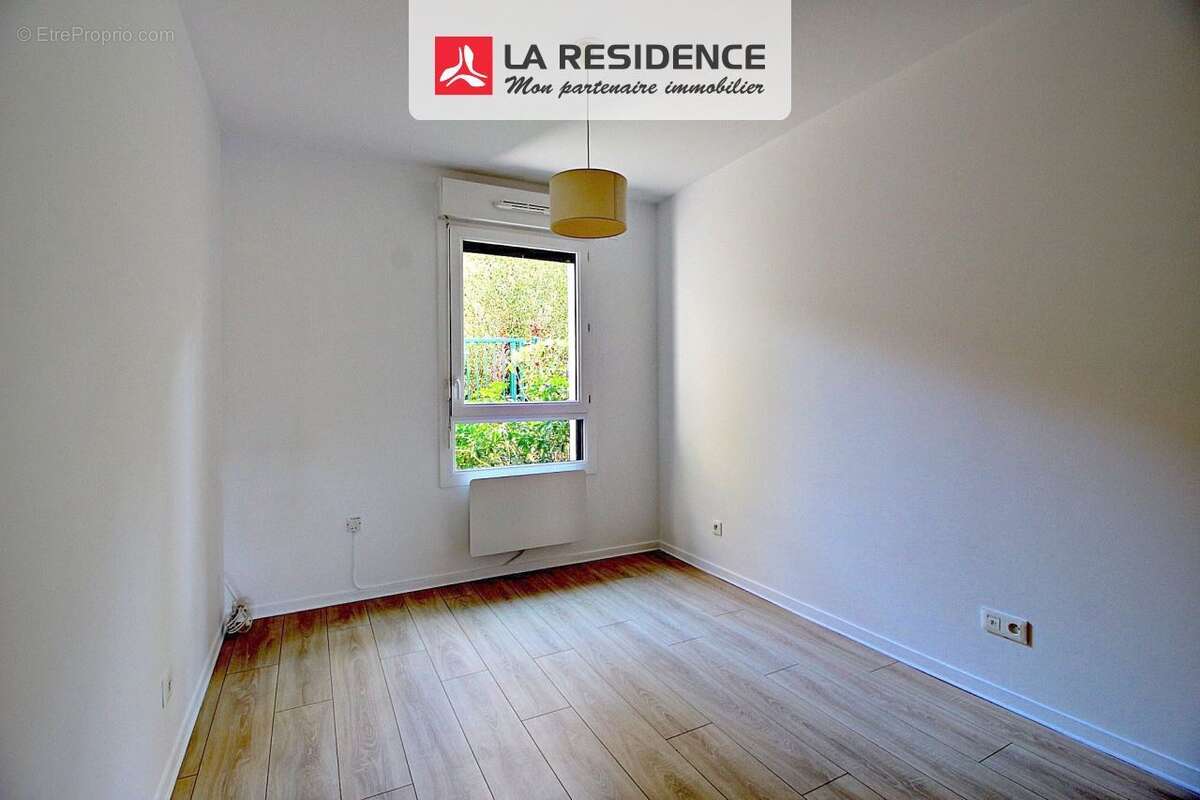 Appartement à MONT-SAINT-AIGNAN