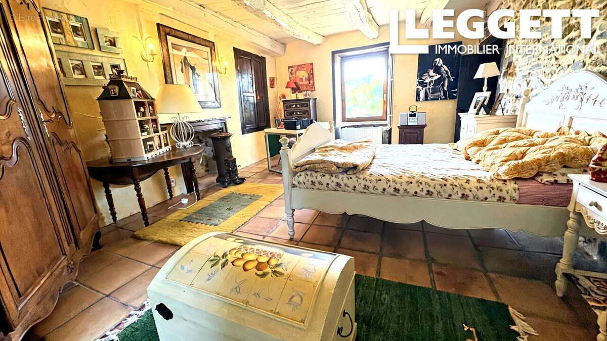 Maison à LA PORCHERIE