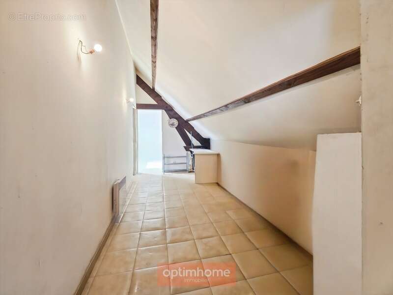 Maison à CROISILLES