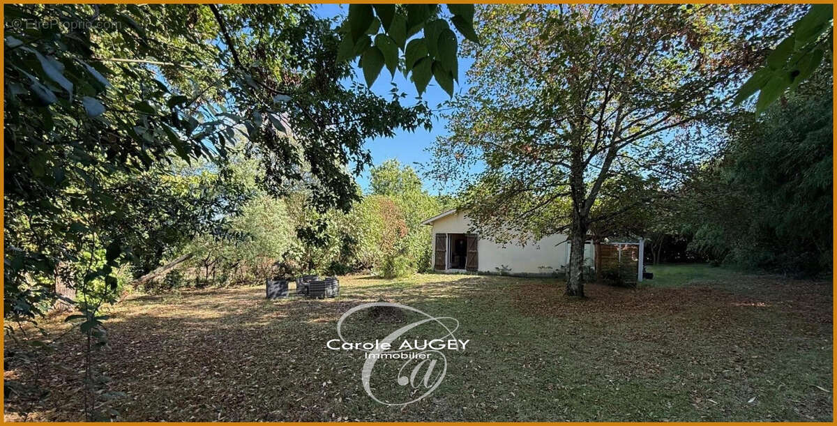 Maison à AMBARES-ET-LAGRAVE