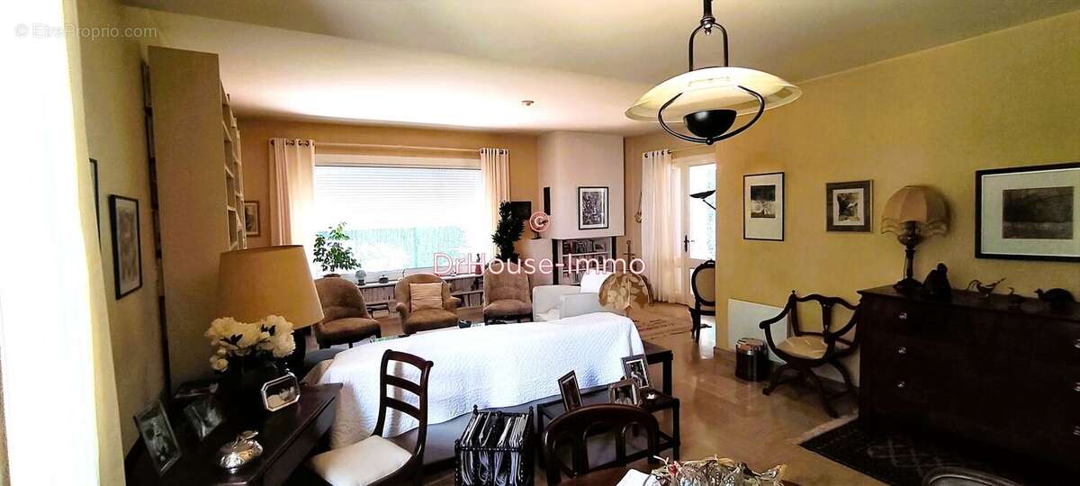 Maison à BAGNOLS-SUR-CEZE