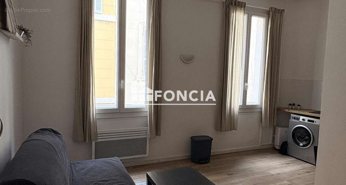 Appartement à MARSEILLE-2E