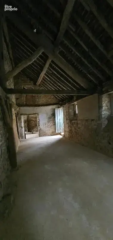 Ancienne maison à rénover avec terrain de 250 m² - Beau potentiel - photo 9