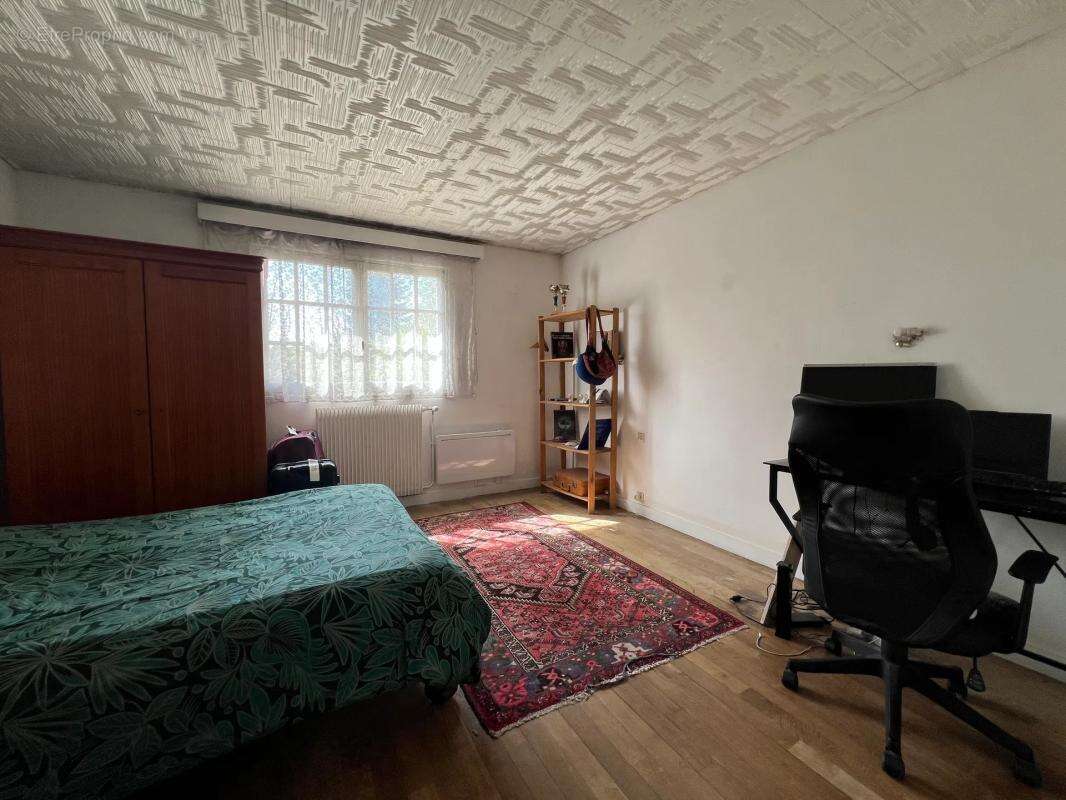 Maison à POLIGNY