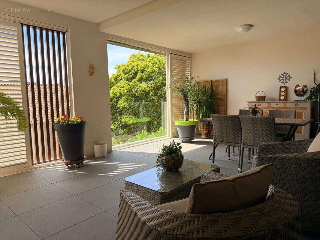 Appartement  5 pièce(s) 98.71 m2       DEUX  GRANDE TERRASSE  + GARAGE - photo 5