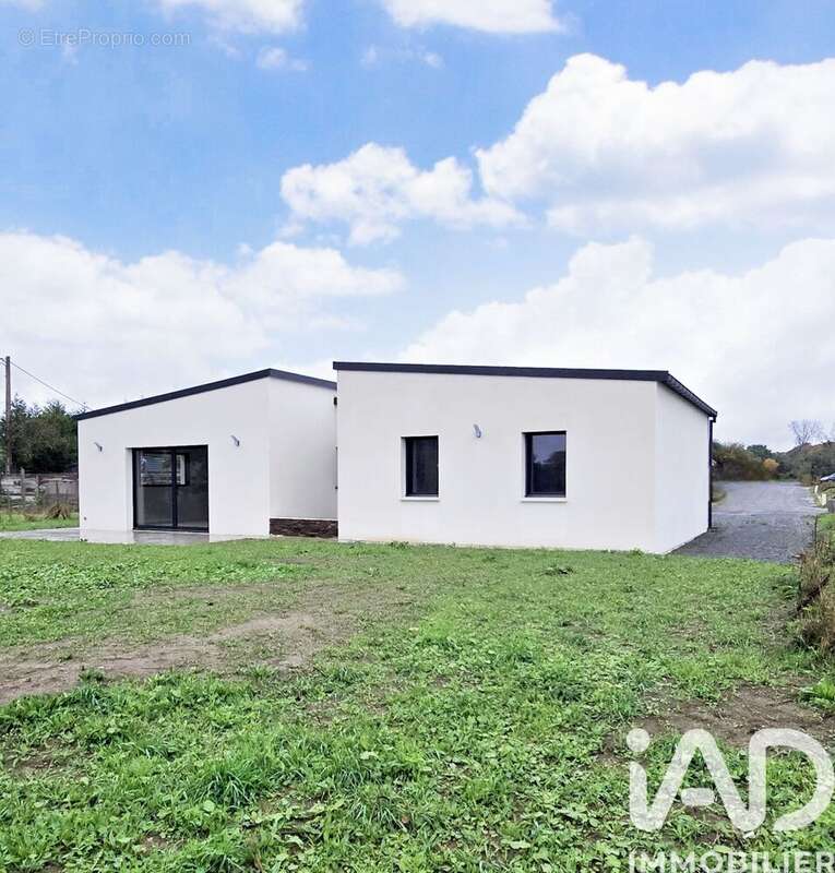 Photo 2 - Maison à BEGARD