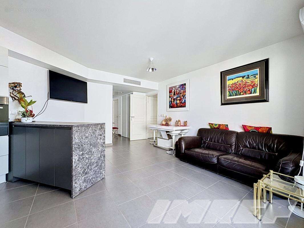 Appartement à MARSEILLE-8E
