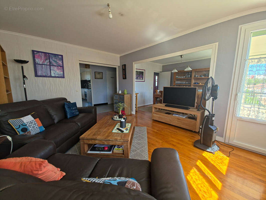 Appartement Bourgoin Jallieu 5 pièces 88 m2 - photo 3