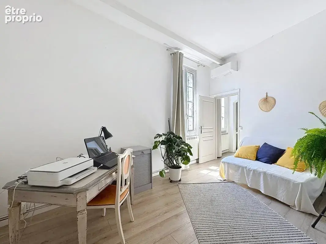 Avignon - intramuros - appartement T3 - 72 m² - photo 7