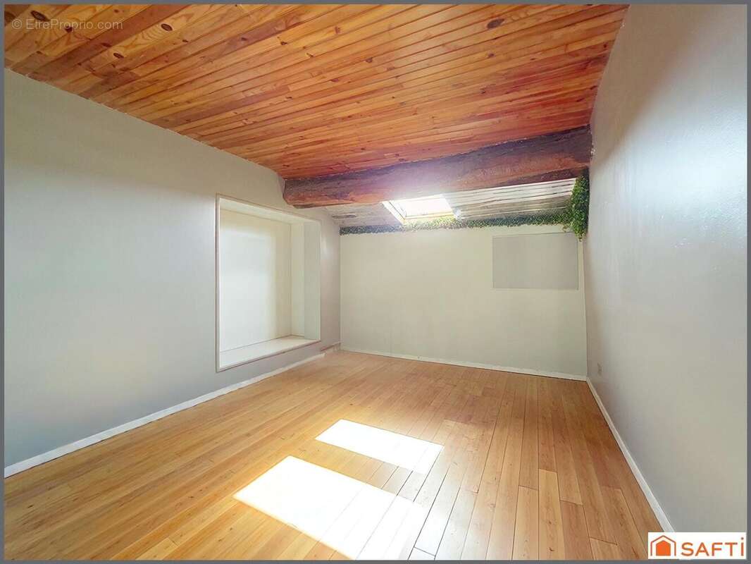 Maison 120 m² à Mortagne-Sur-Sevre  - photo 5