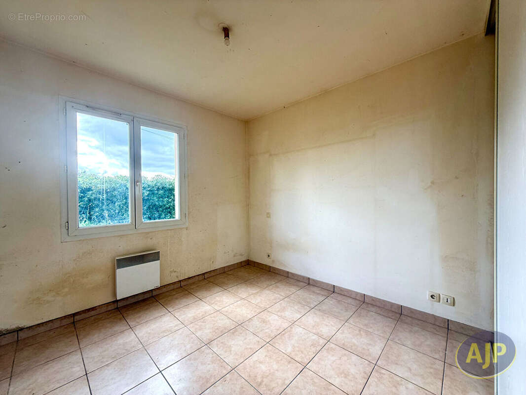 Maison à SAINTE-PAZANNE