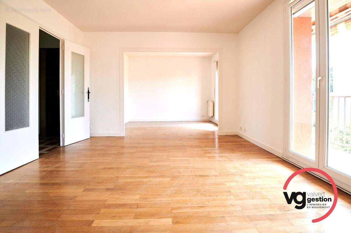 Appartement à TASSIN-LA-DEMI-LUNE