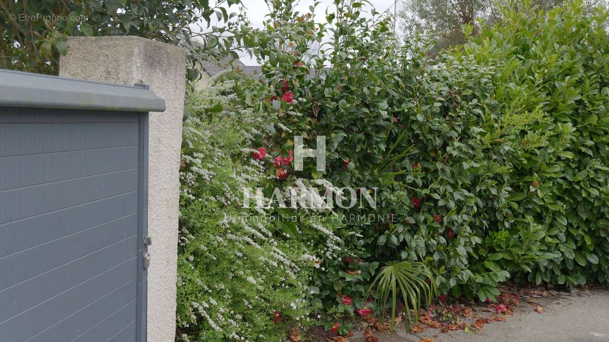 Maison à ARTIGUELOUVE