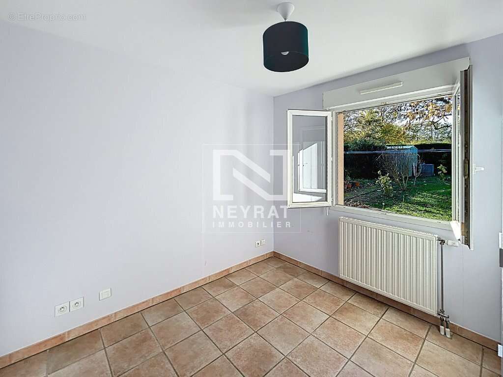 Maison à SENNECEY-LE-GRAND