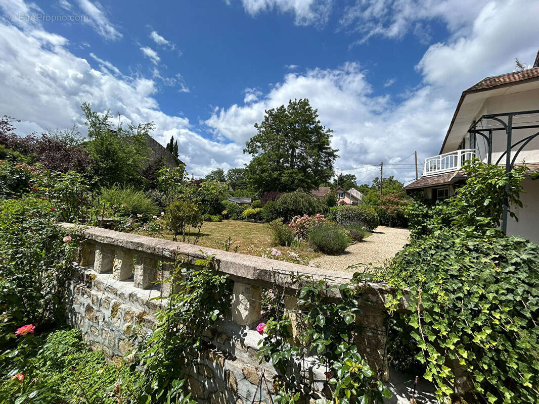 Maison à MONTIGNY-SUR-LOING