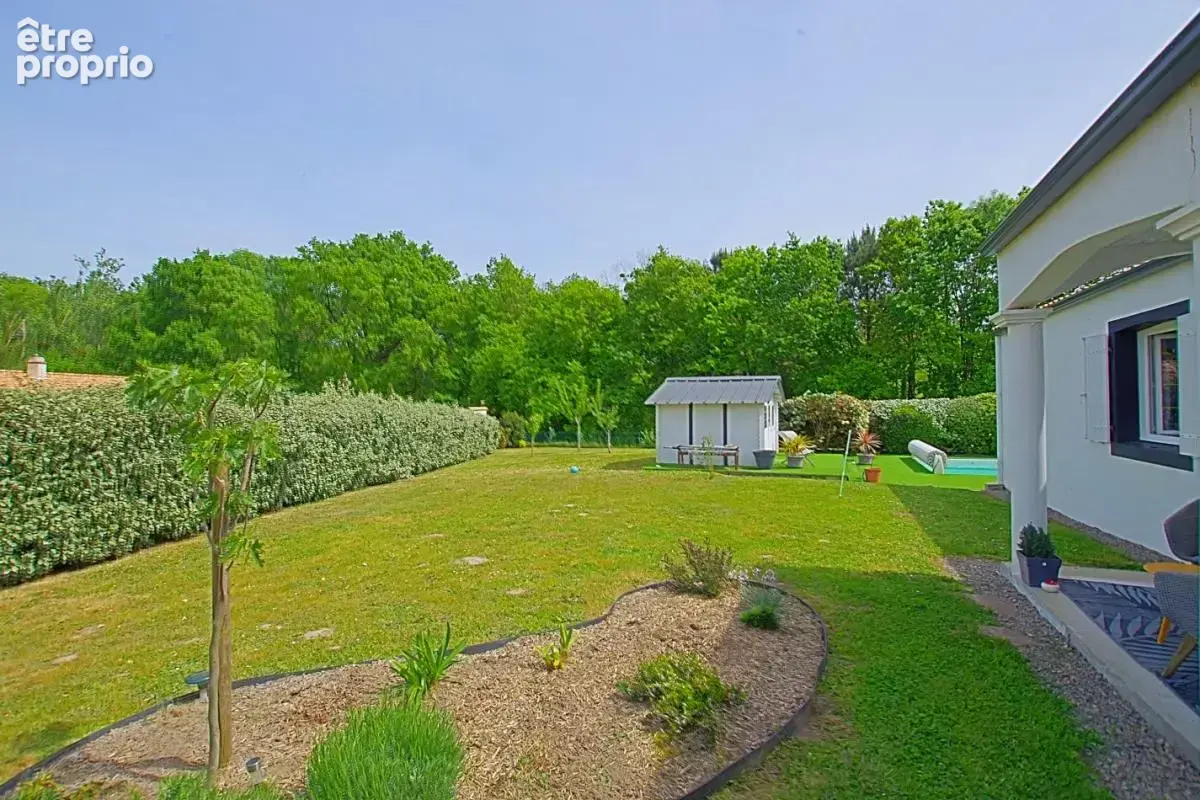 Maison 6 pièces 152 m² à vendre à Sainte-Foy (85150) - photo 3