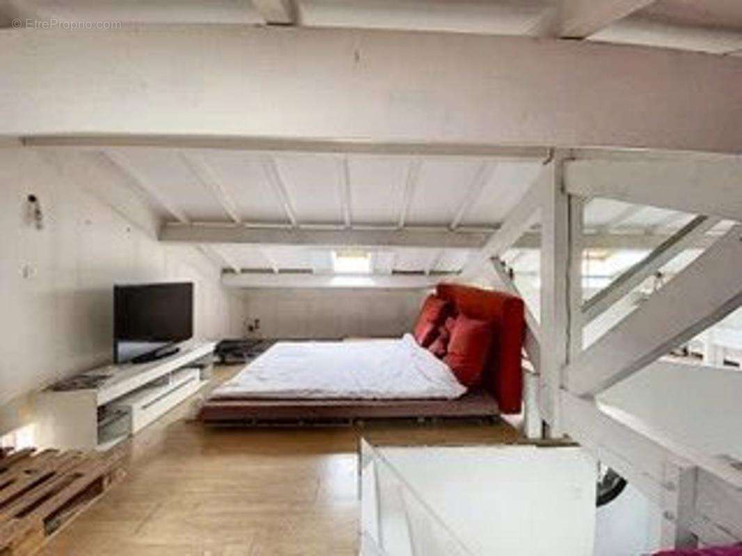 Loft d'habitation + activité professionnelle de 305 m²  sur  Terrain : 455 m2 - photo 7