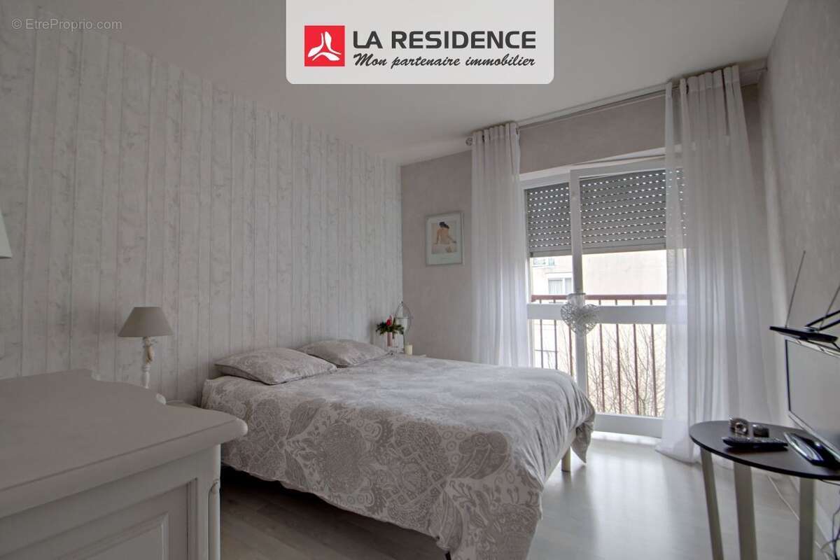 Appartement à VELIZY-VILLACOUBLAY