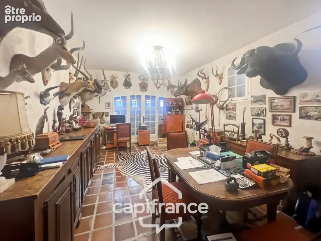 Maison à vendre 8 pièces HYERES (83)- Vue mer panoramique Exceptionnel - Double garage - Ascenseur - photo 24