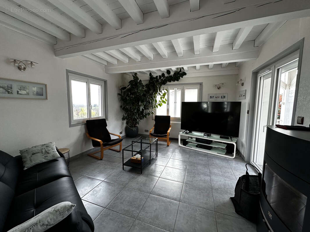 Maison à AMBIERLE