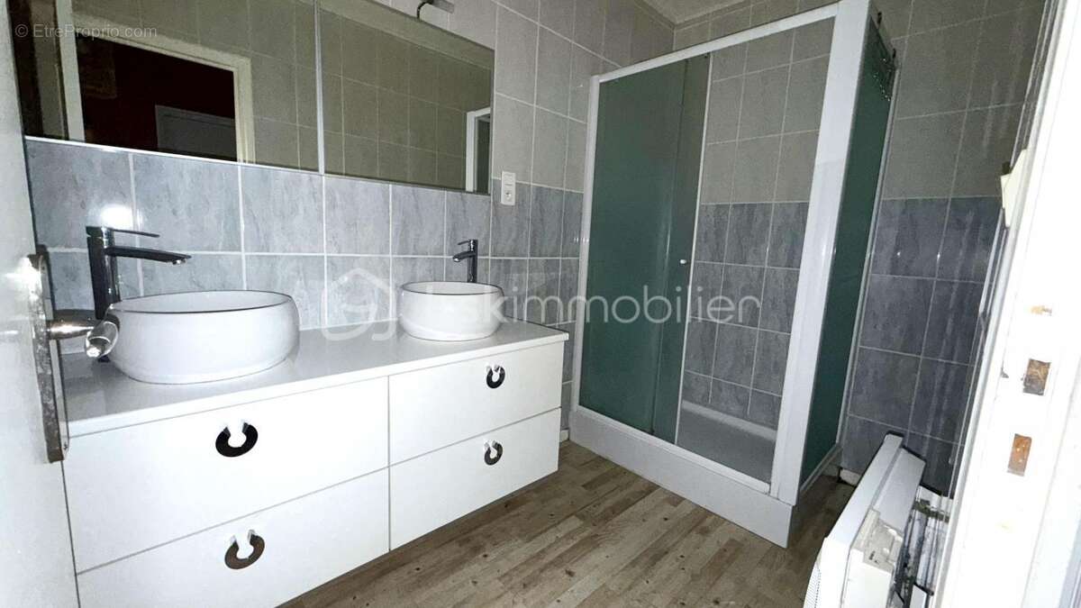 Appartement 2 chambres avec garage privé et cave à 5 minutes du centre ville à pied - photo 8