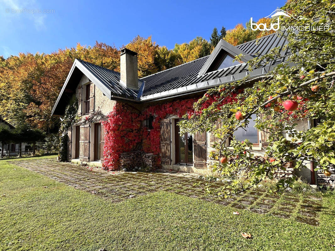 Maison à SAINT-NIZIER-DU-MOUCHEROTTE