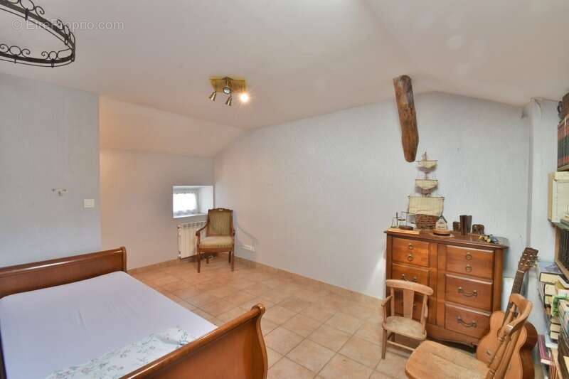 Maison en pierre de caractère avec dépendances et grange – Saint-Antoine-de-Ficalba (47) - photo 15