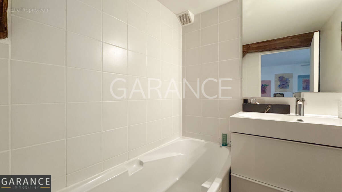 Appartement à PARIS-12E