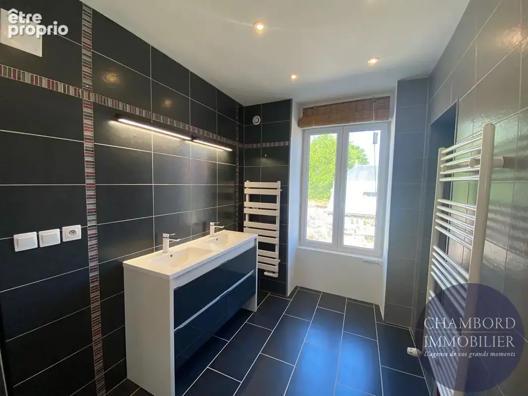 Maison familiale 7 pièces à vendre à Cellettes - 262 000 - photo 8