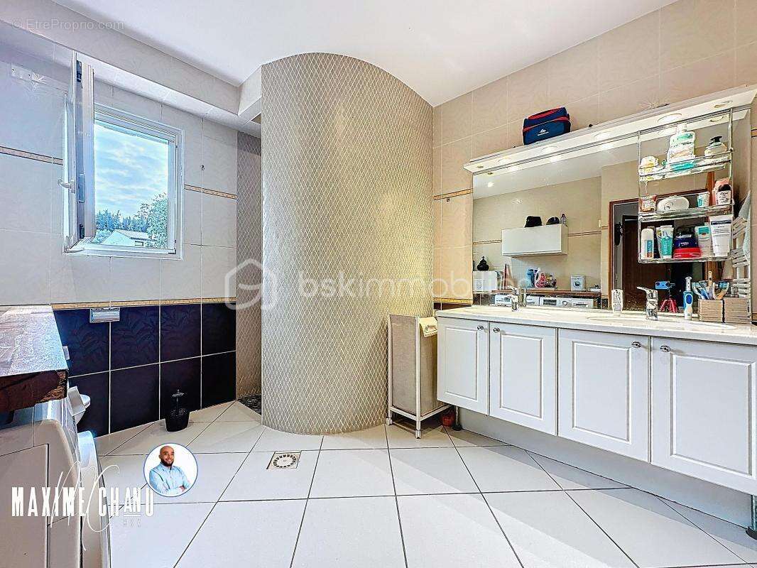 À Vendre : Belle Maison de 155 m² à Gignac, au Calme et Proche du Centre - photo 10