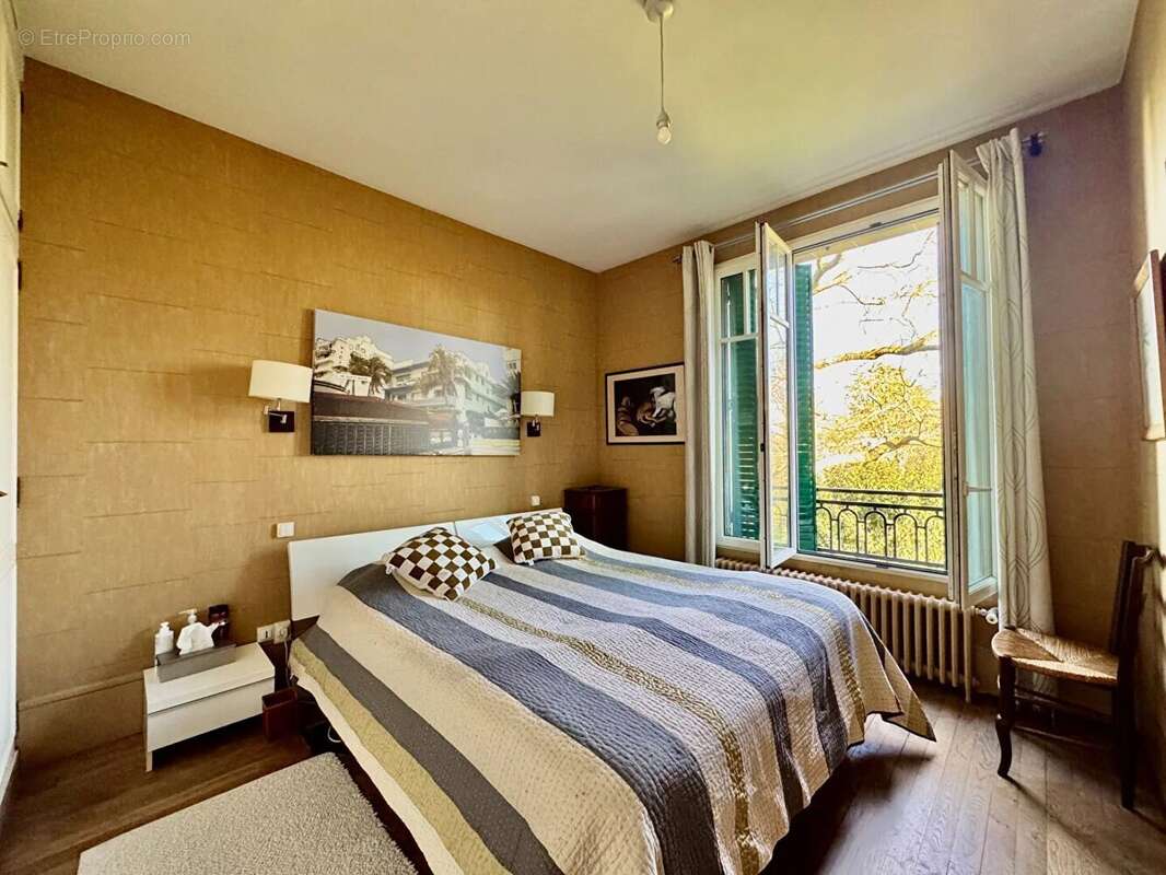 Maison à BOIS-COLOMBES