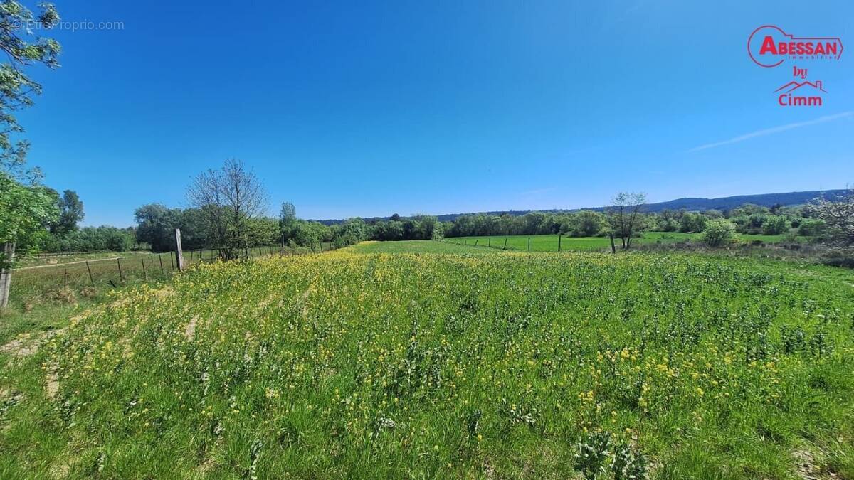 Terrain à AIGREMONT