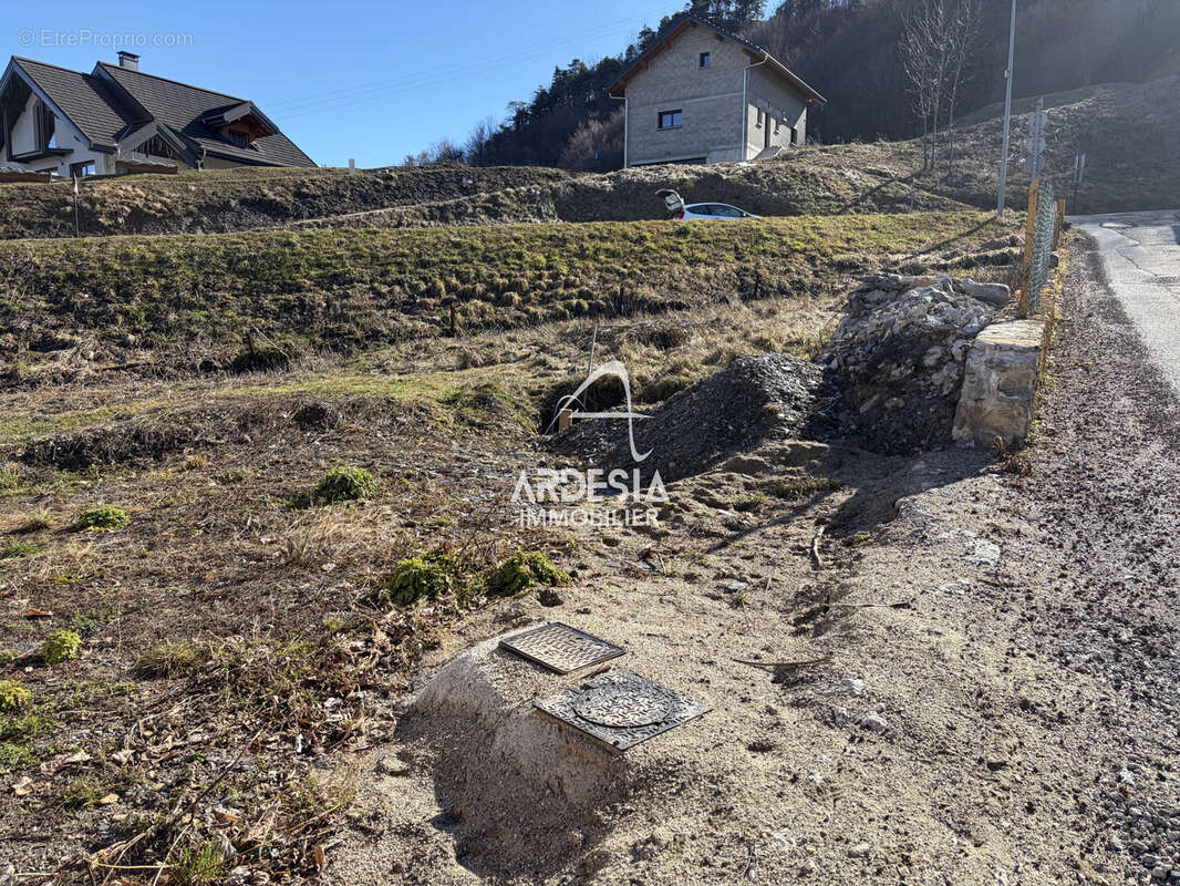 Terrain à SAINT-PANCRACE