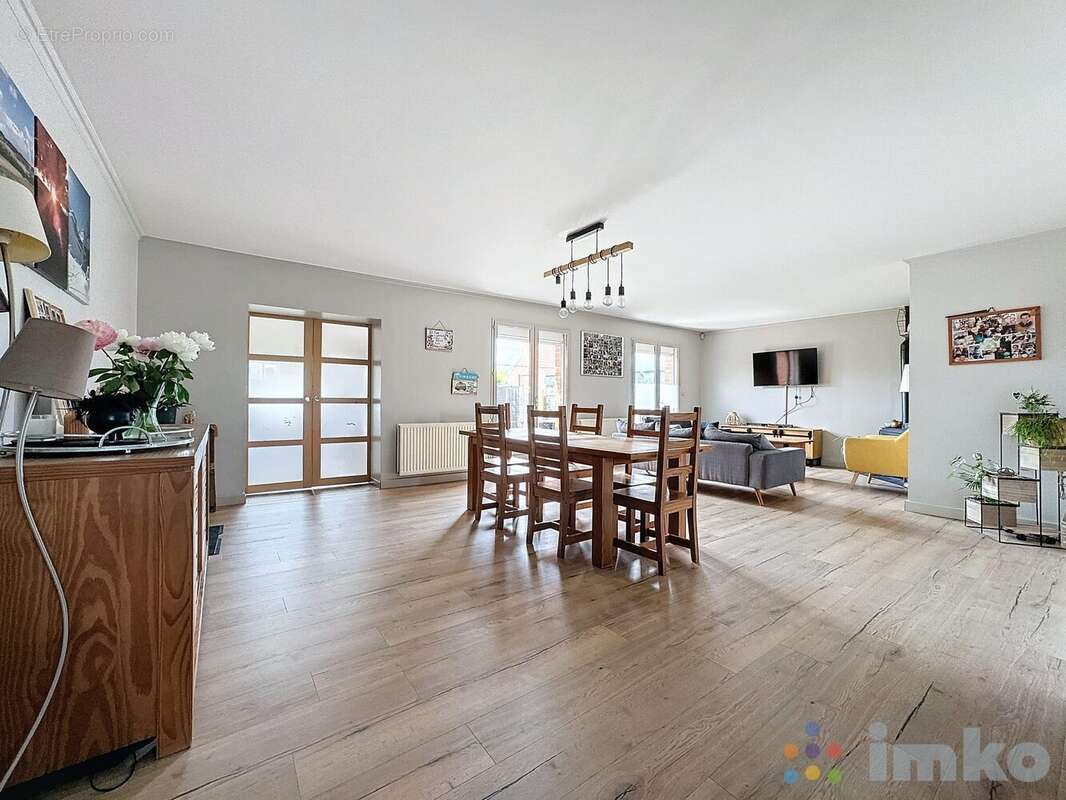 Maison à LYS-LEZ-LANNOY