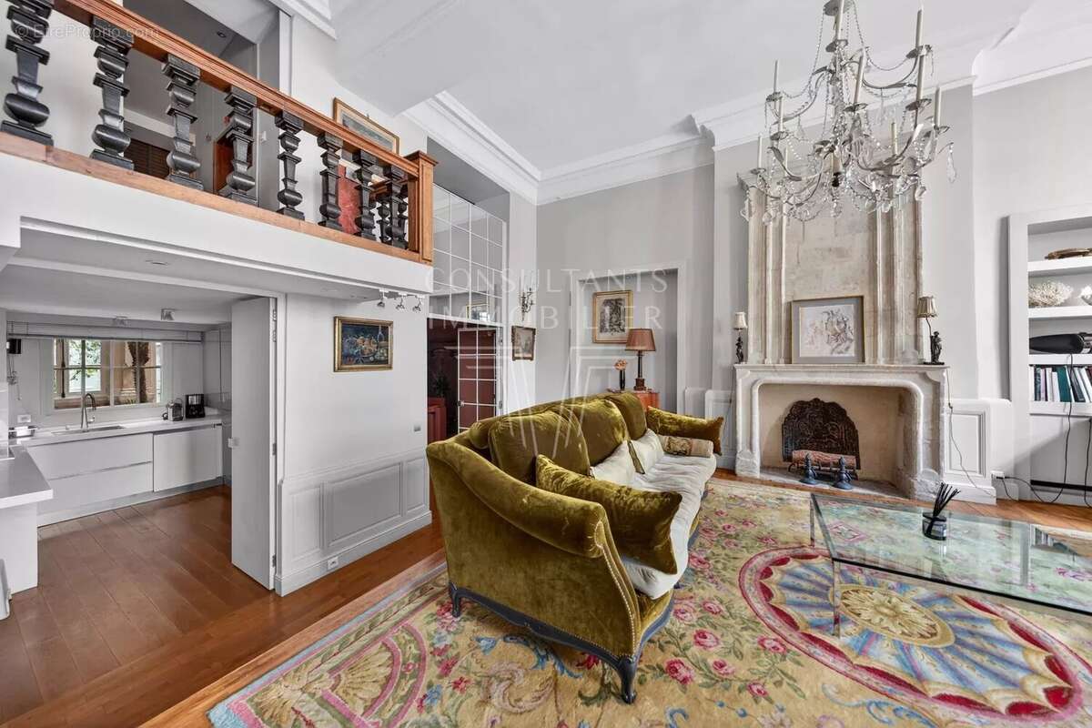 Appartement à PARIS-3E