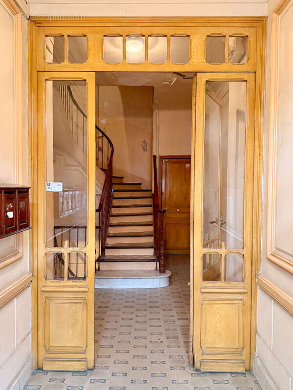 Appartement Marseille 3 pièce(s) 70 m2 - photo 2