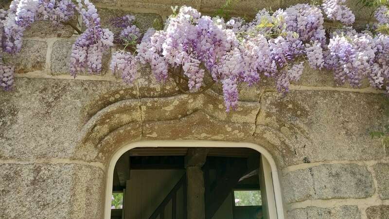 Maison à LOCRONAN