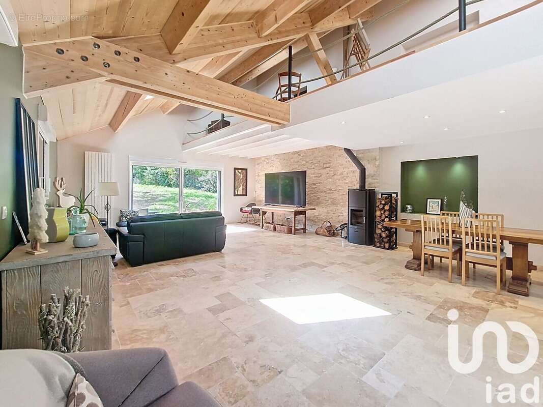 Photo 3 - Maison à SAINT-FARGEAU-PONTHIERRY