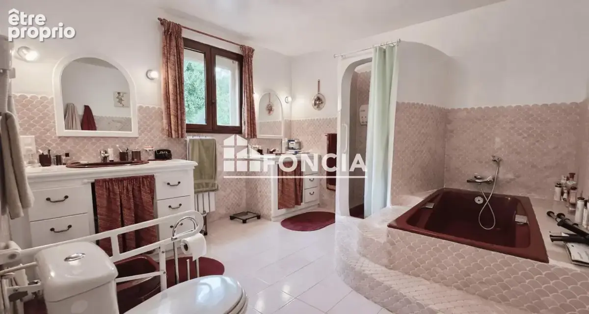 Villa de caractère avec parc et piscine - photo 10