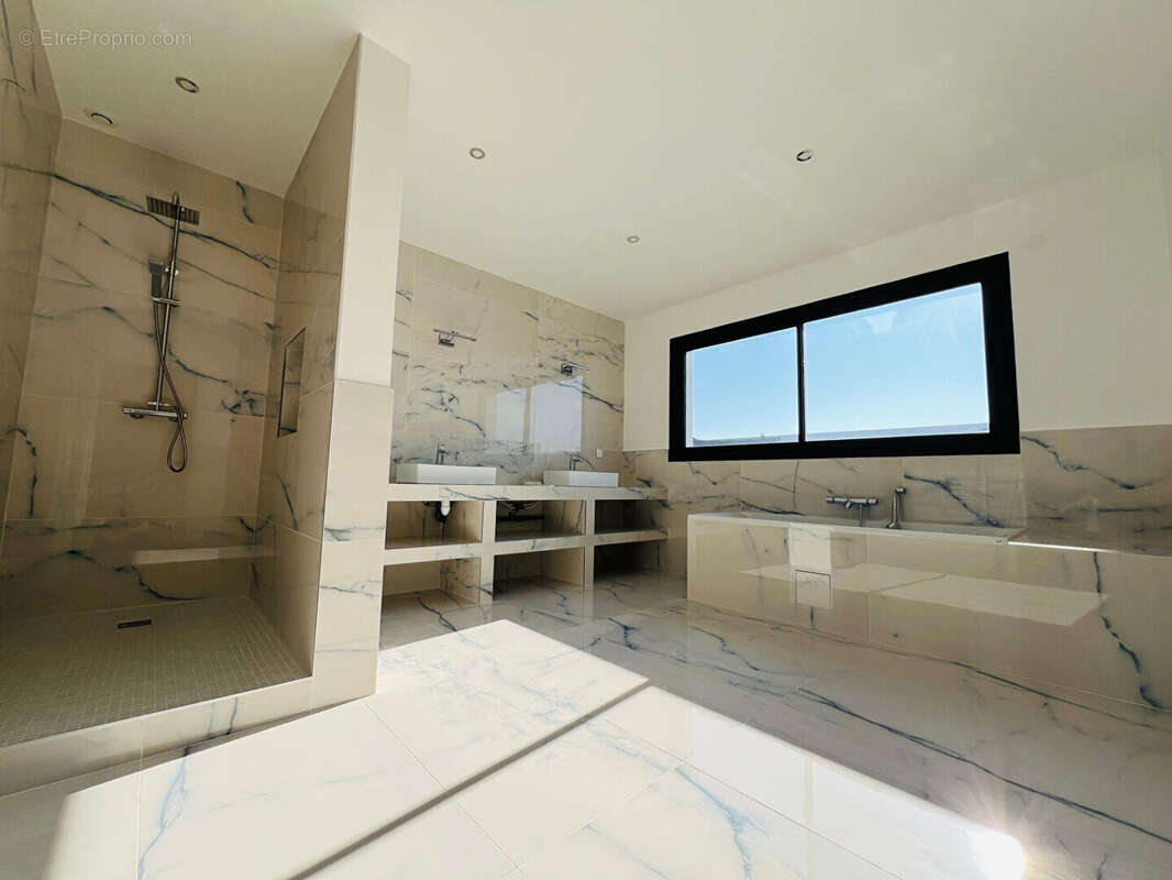 Maison à CONFLANS-SAINTE-HONORINE