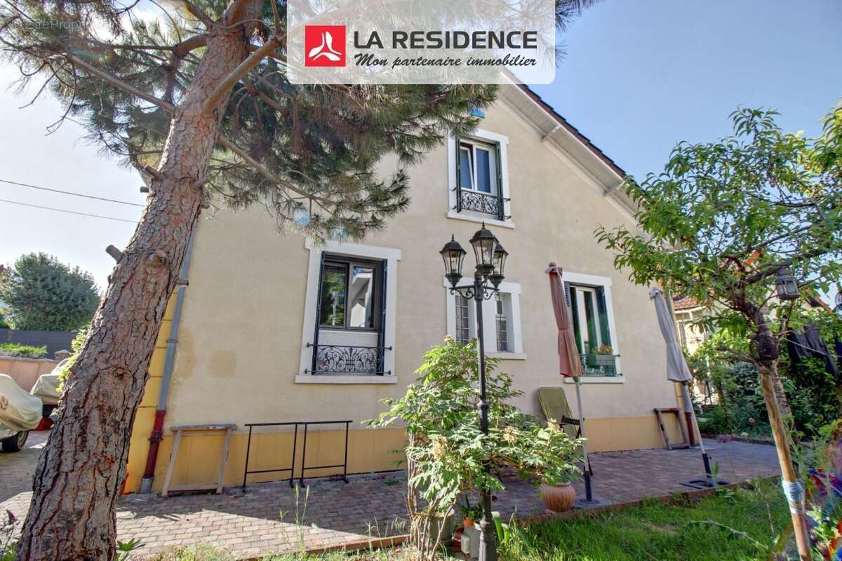 Maison 118 m² à Conflans-Sainte-Honorine  - photo 4