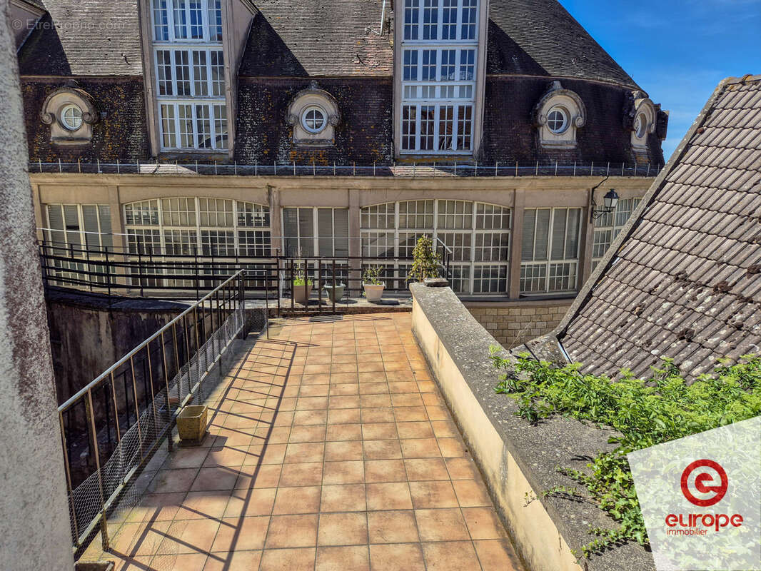 Maison à AVALLON